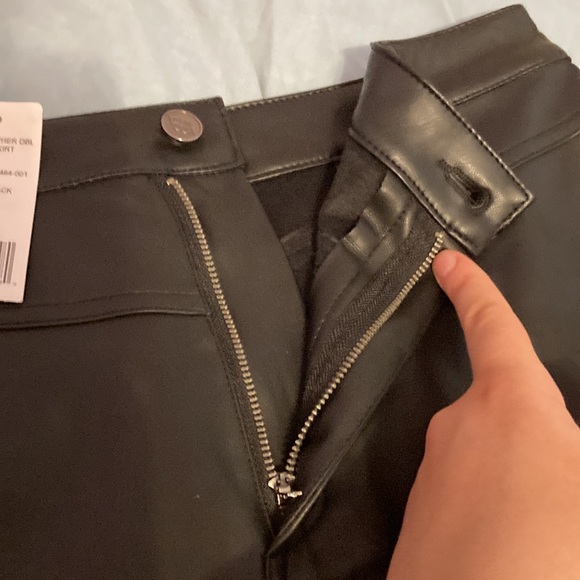 Bebe black faux leather dbl zip skirt - Picture 8 of 11